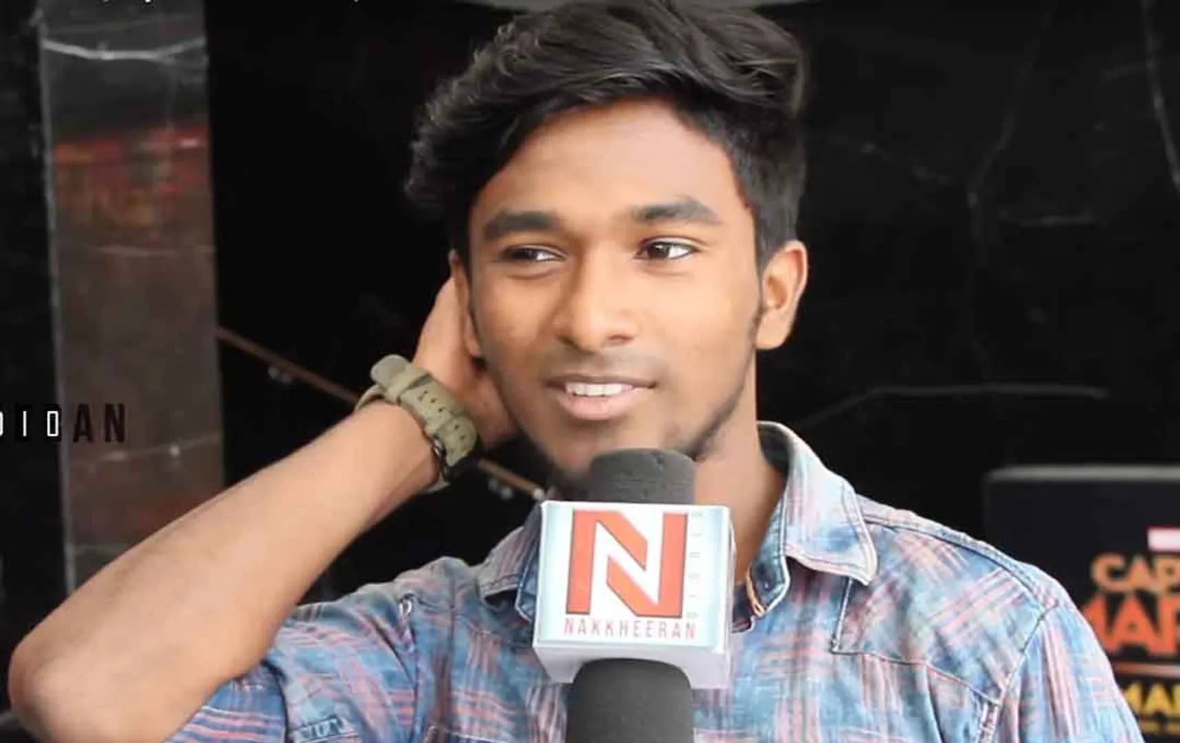 Oru Adaar Love FDFS Public Review