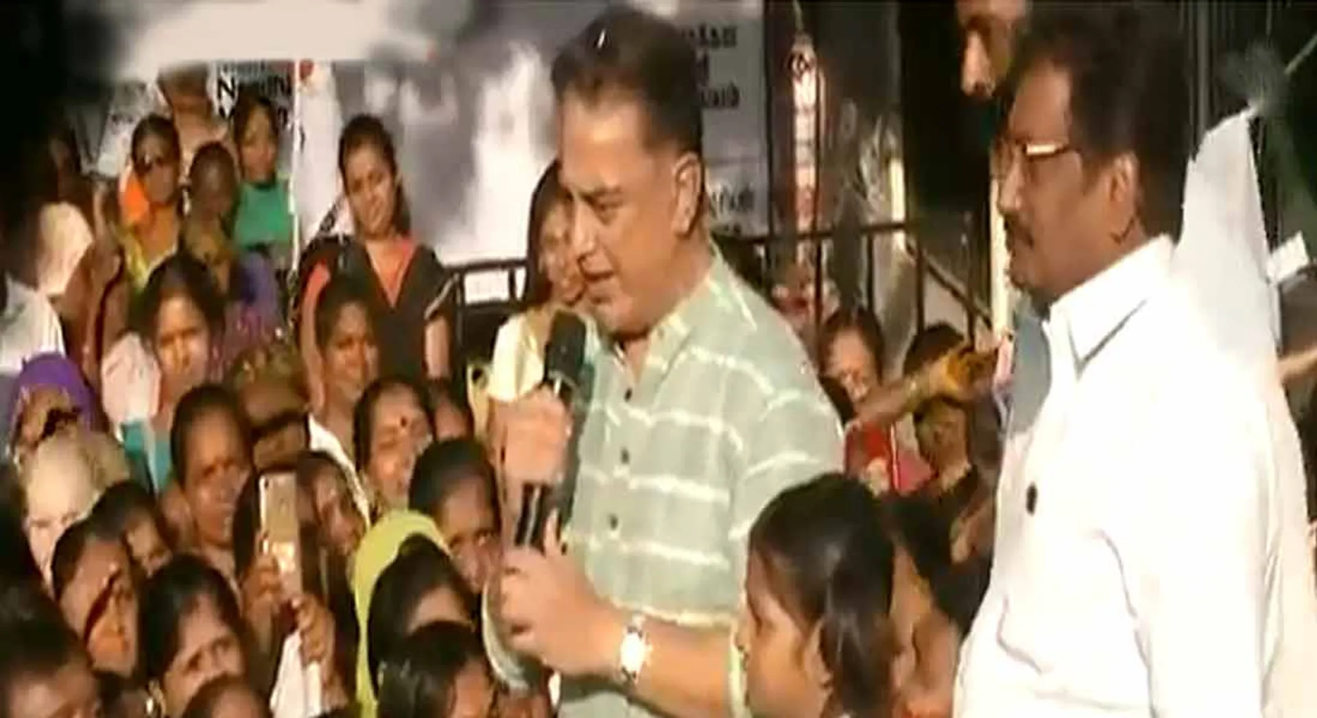  I'm not saying that I will stand alone ..  Kamal speech at second year party function!!