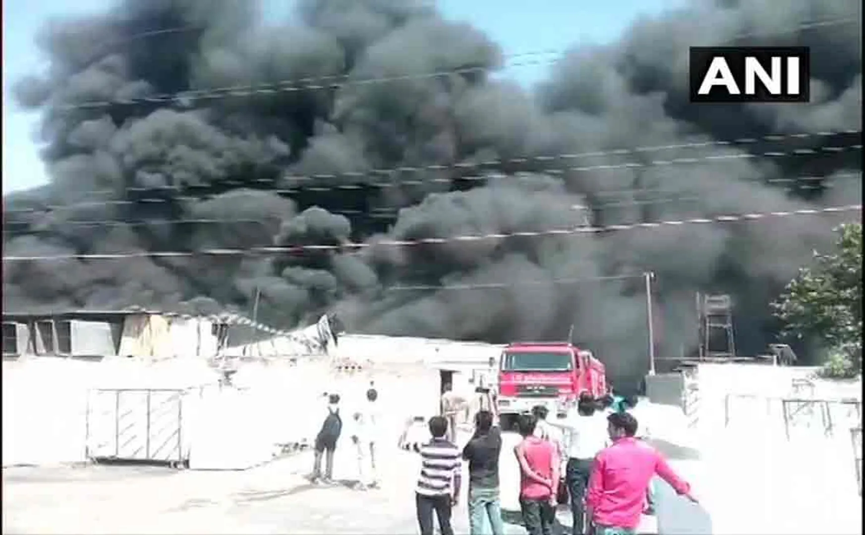 fire accident in noida thermocol furniture store