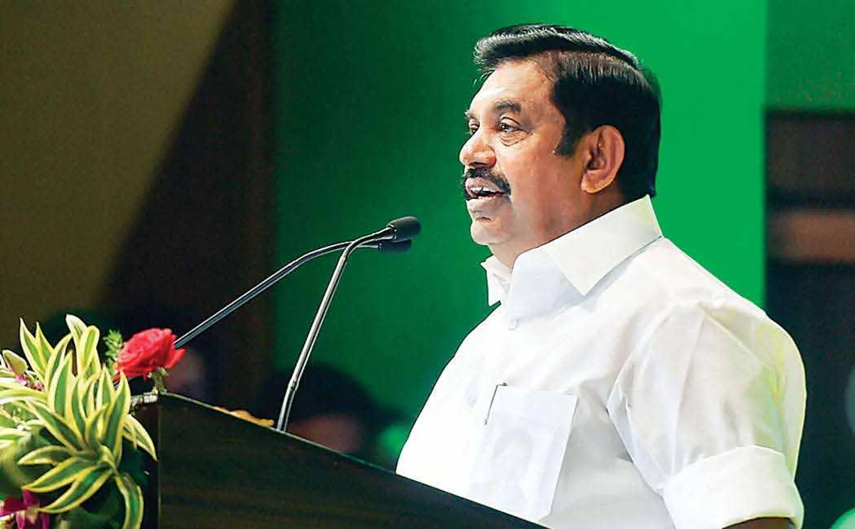 admk spending Rs 17 lakhs to bjp to come to the CM's campaign