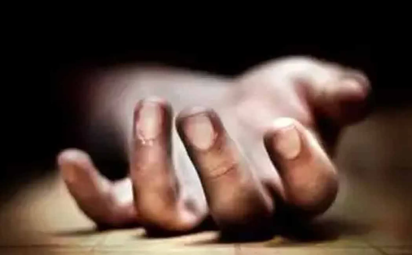 A man was killed before wine shop in Erode