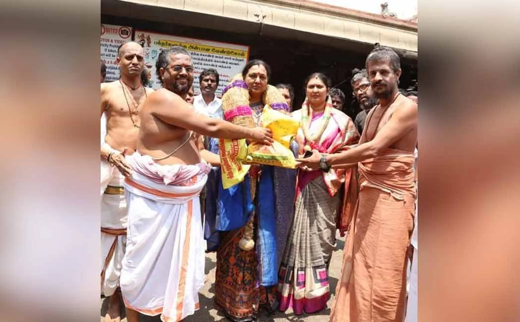 Premalatha Vijayakanth in Chidambaram temples