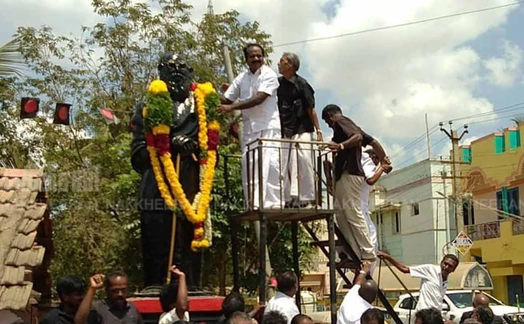 periyar statue issue 