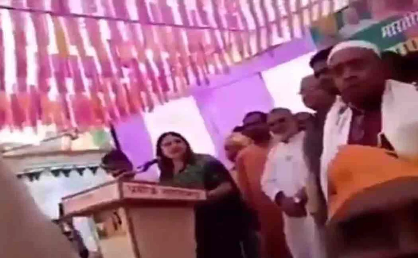 menaka gandhi speech at uttarpradesh