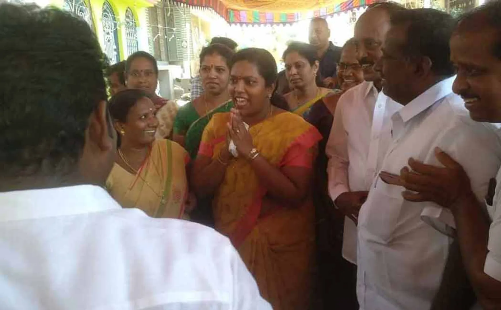 kathir aanand wife loksabha election campaign 