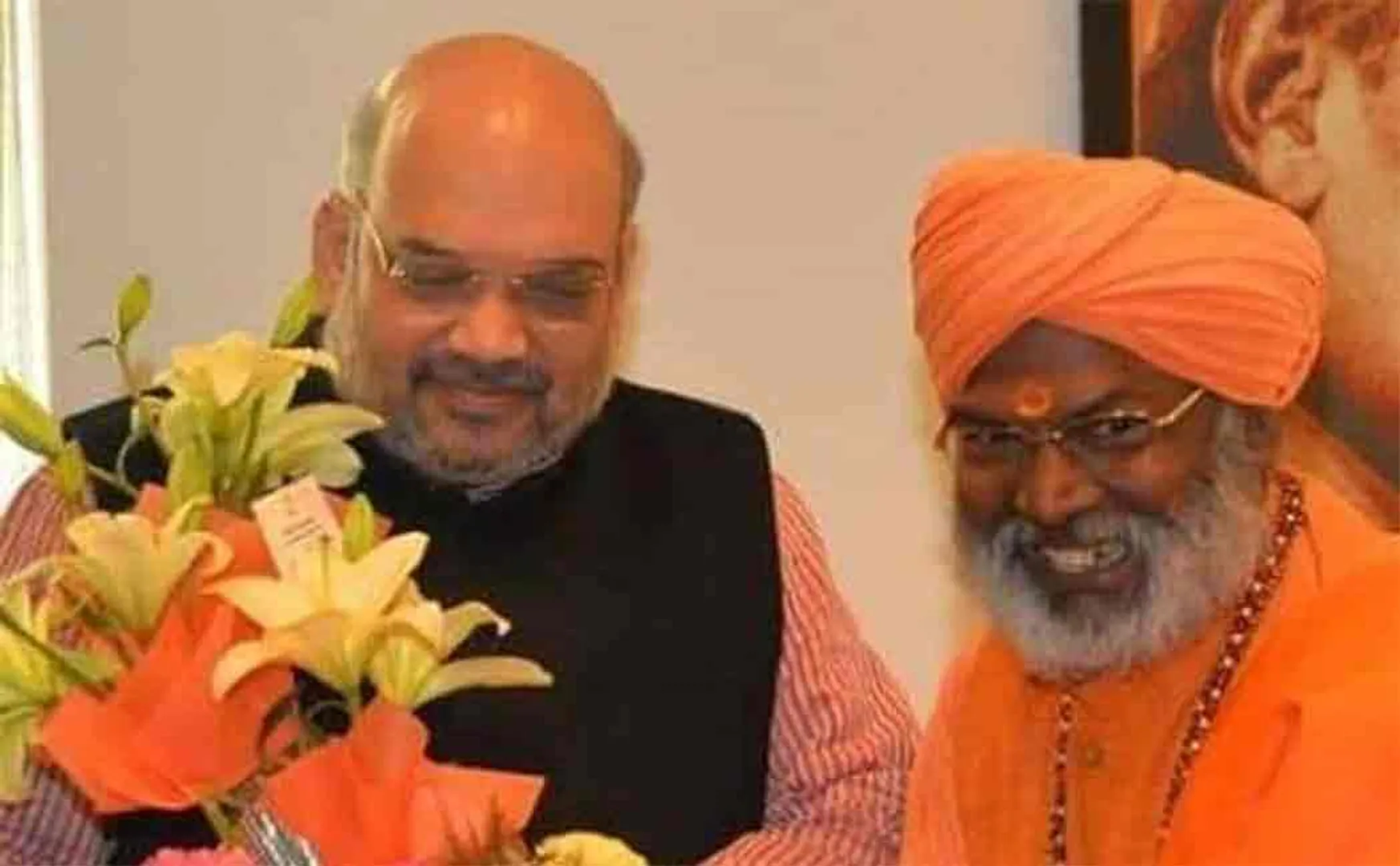 shakshi maharaj threaten people to vote him in loksabha election