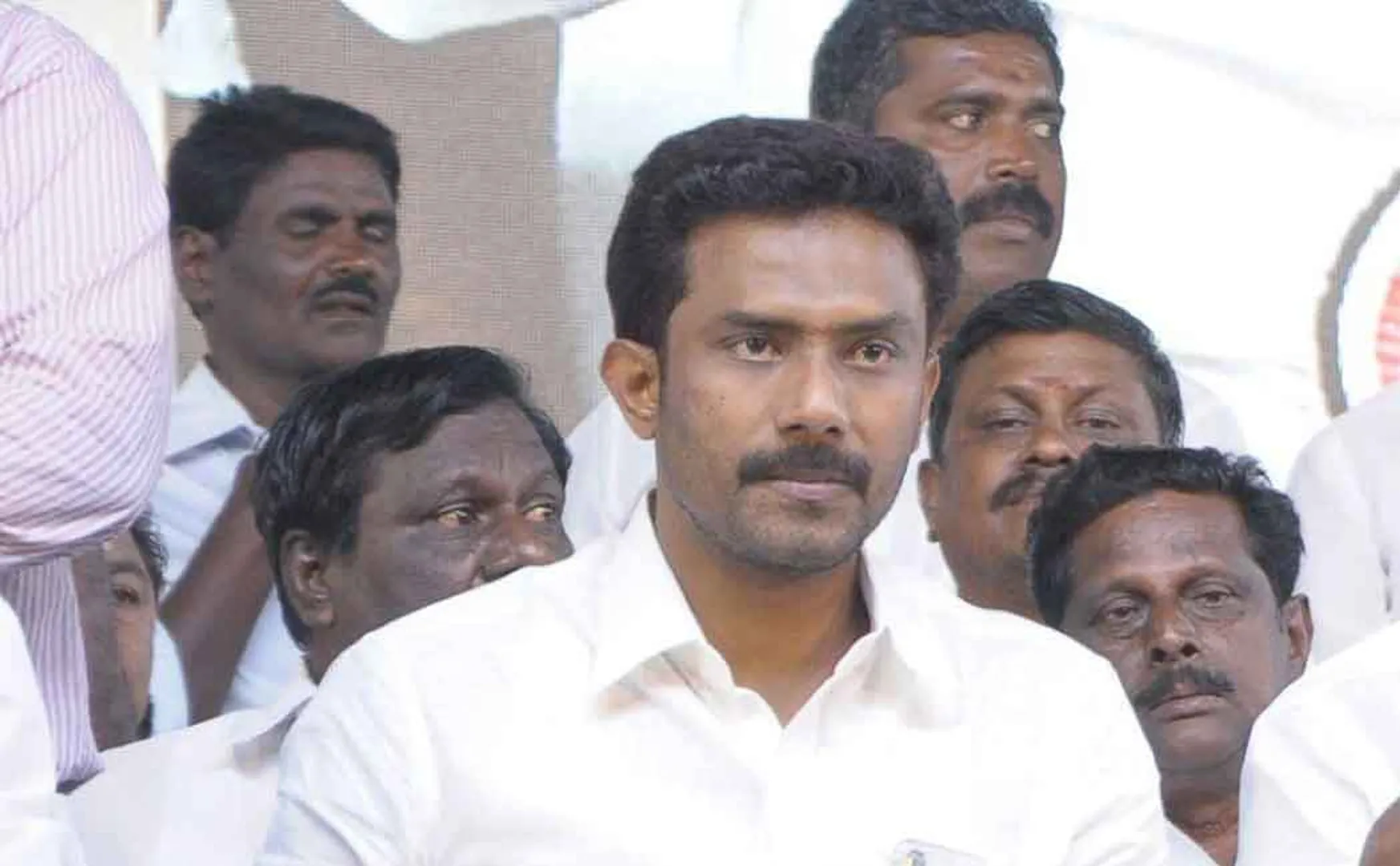  The son of Deputy Chief Minister Paneerselvam distribute  Rs. 5,000