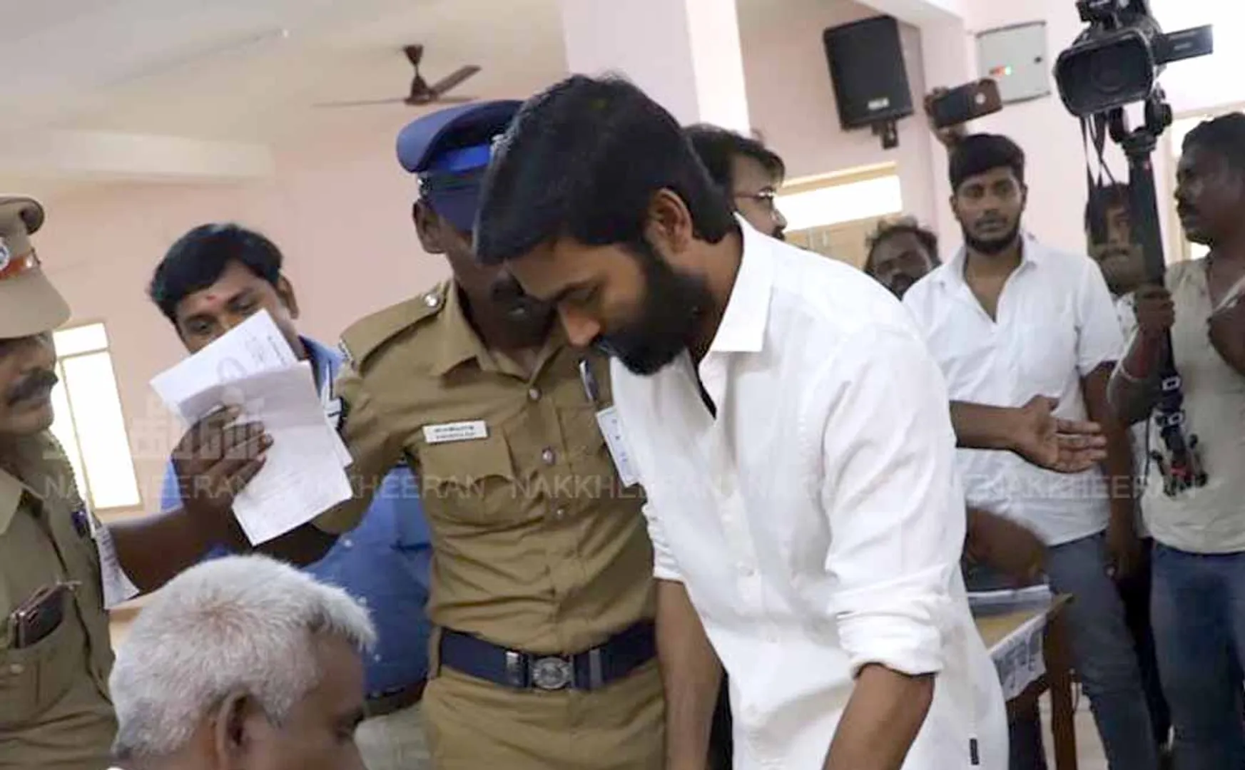 dhanush cast to vote 