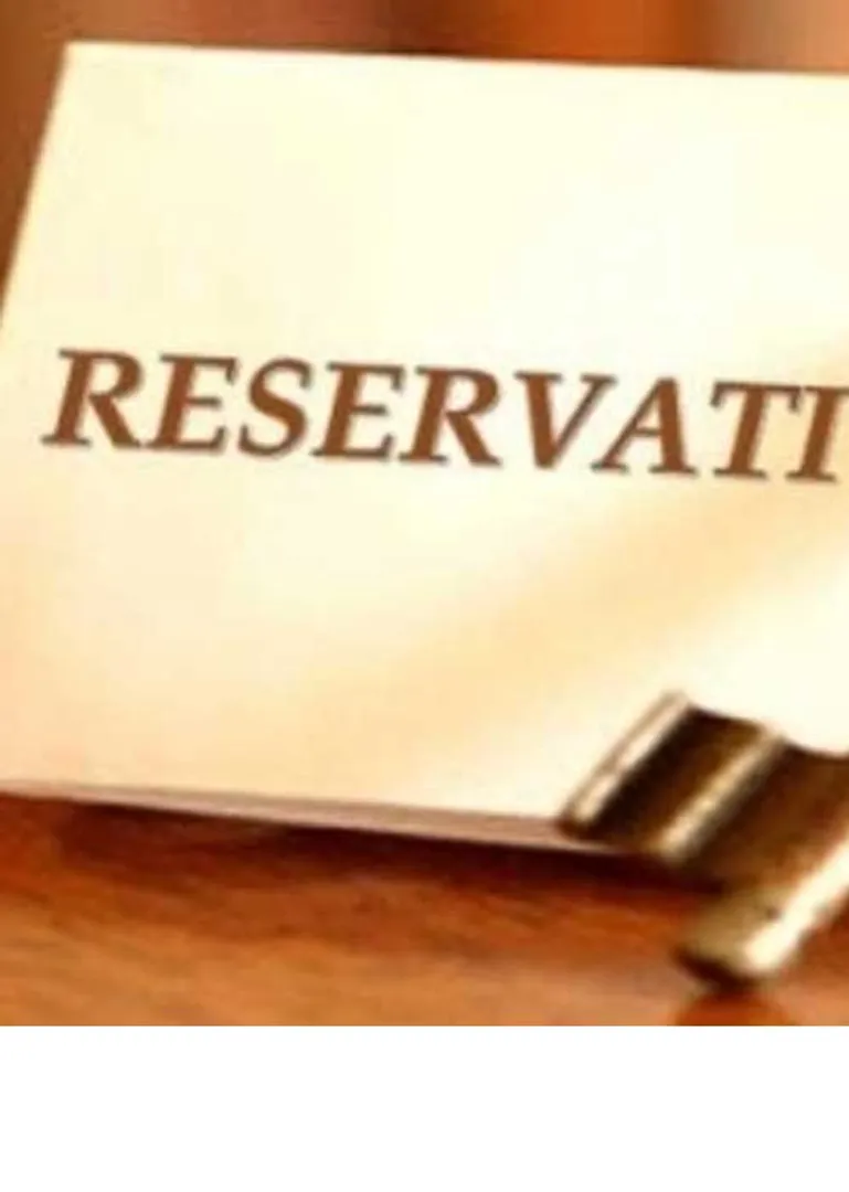 /idhalgal/general-knowledge/10-reservation-supreme-court