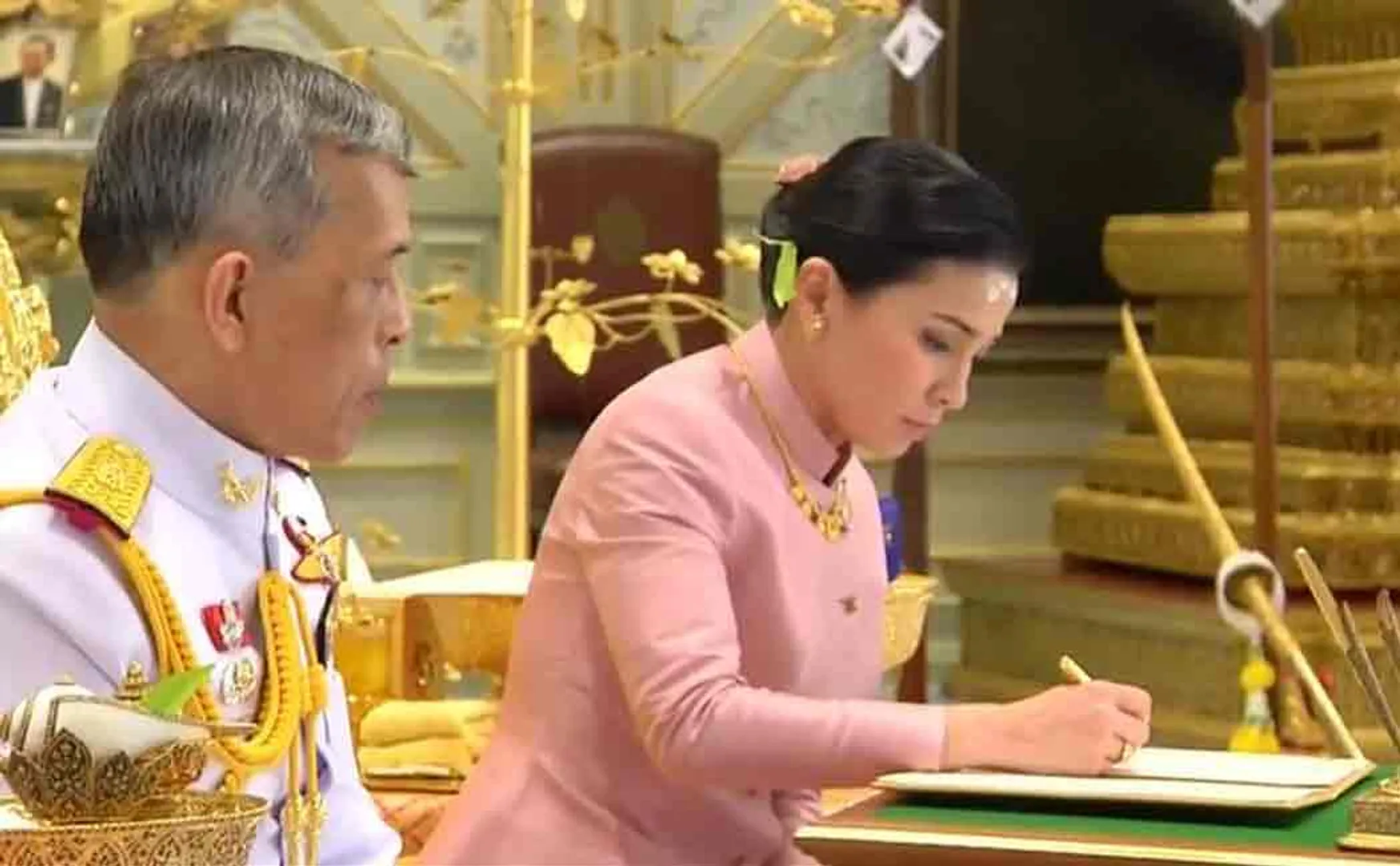  King Vajiralongkorn of Thailand marries his security chief Suthida and makes her queen