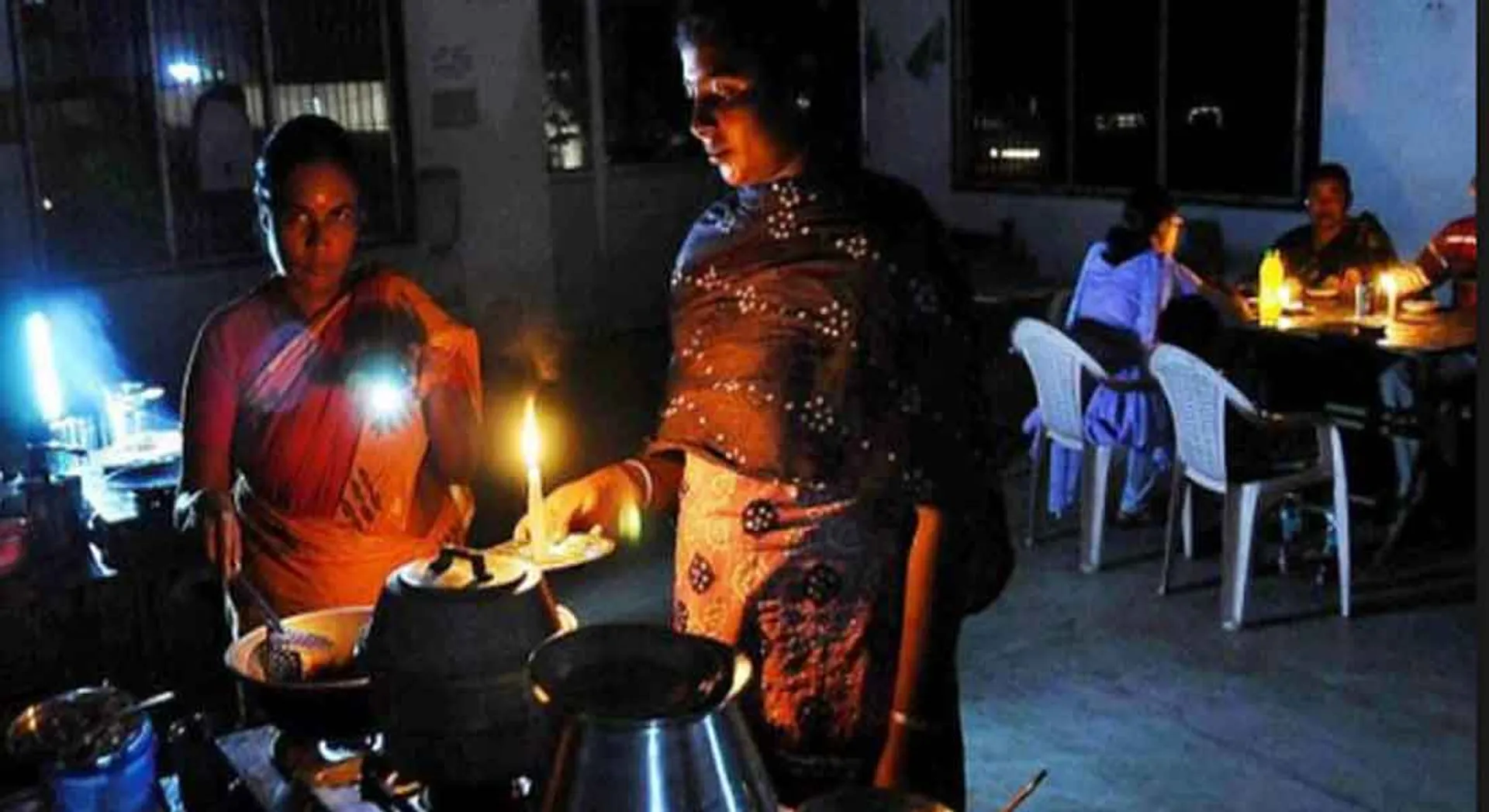  Started the power cut.. People who are suffering