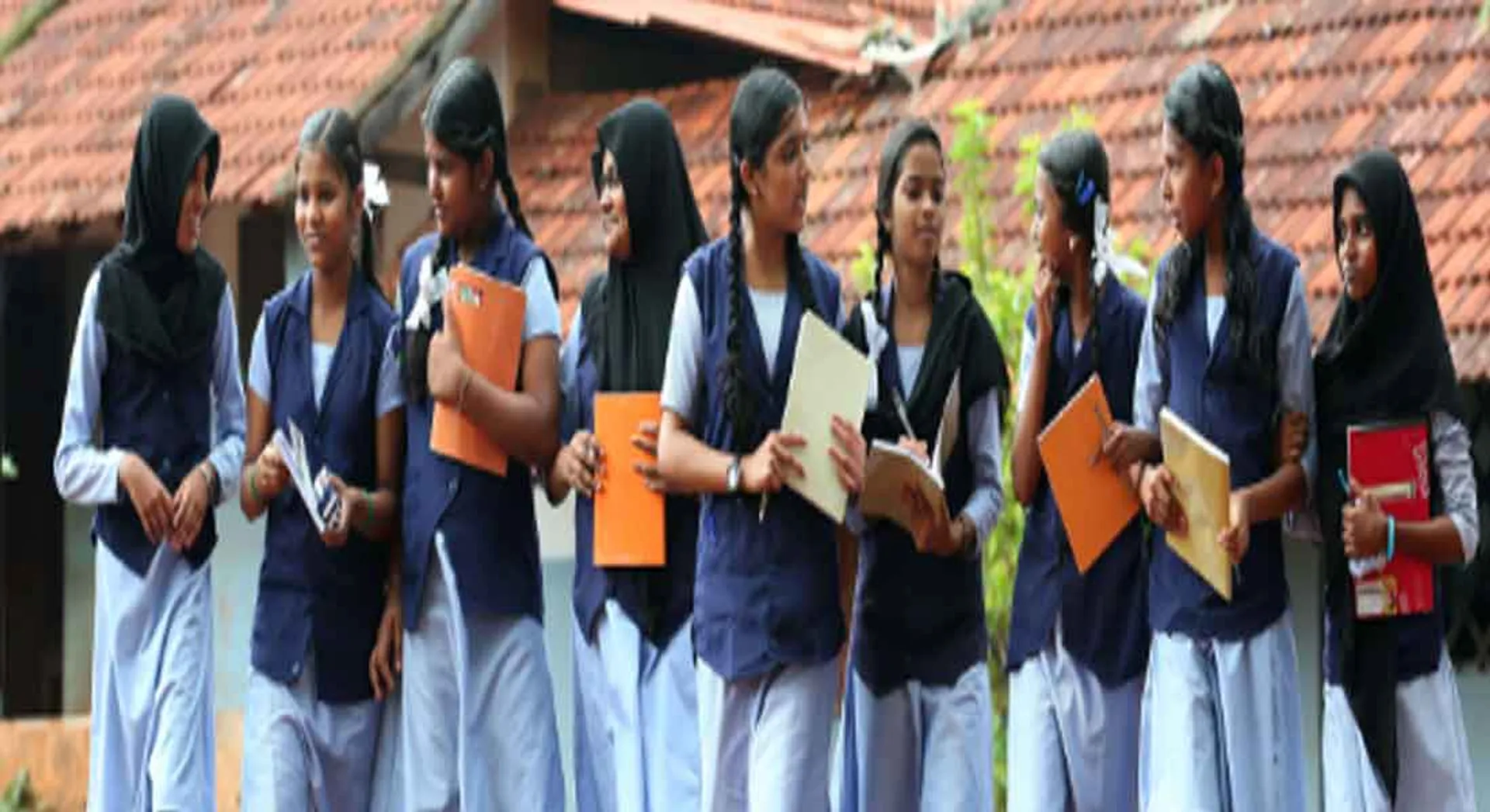 Language subject reduced in Class 11,12..?  Minister sengottaiyan explain