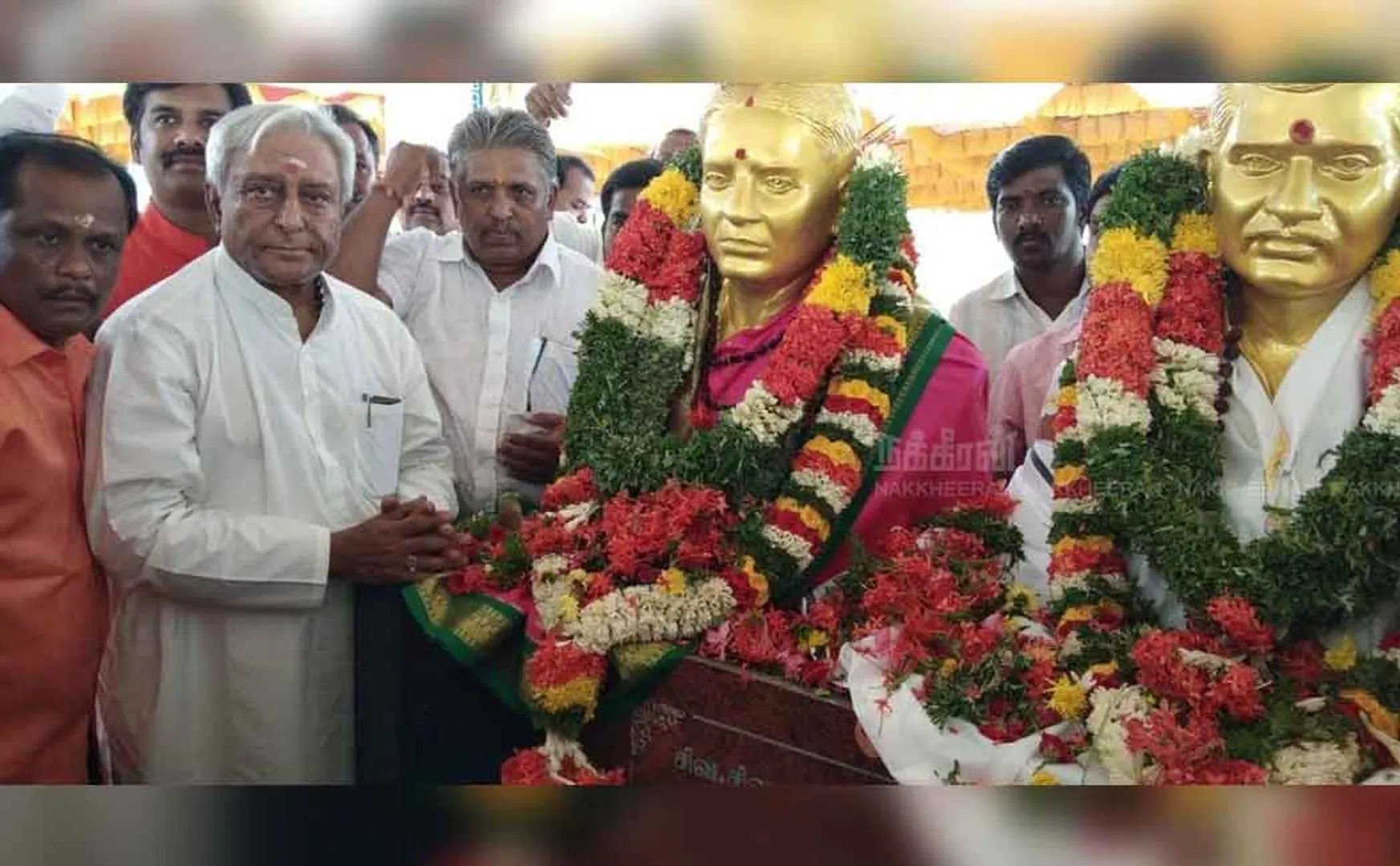 rajinikanth to visit his parents memorial in trichy 