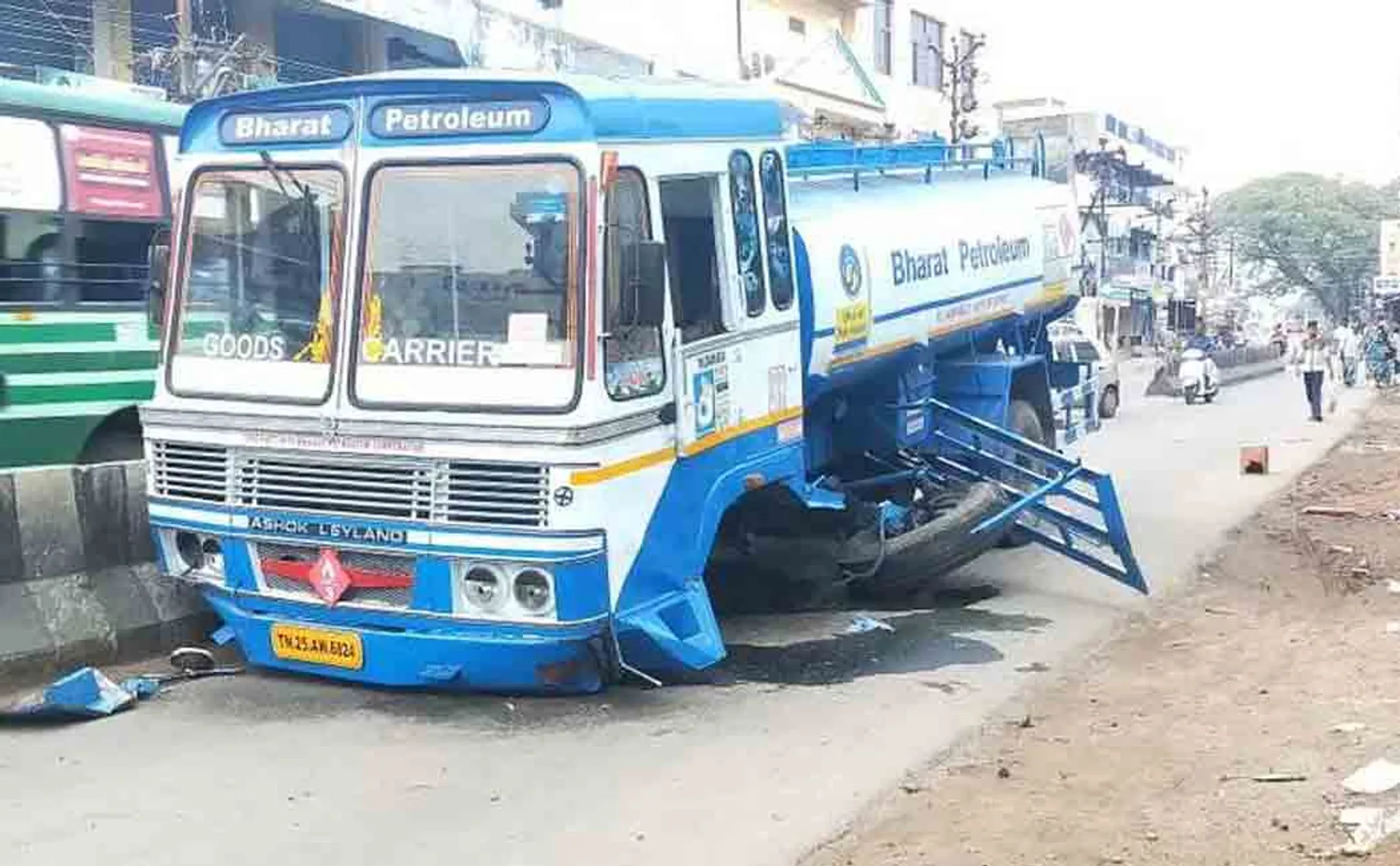 The petrol tanker lorry accident near tiruvannamalai