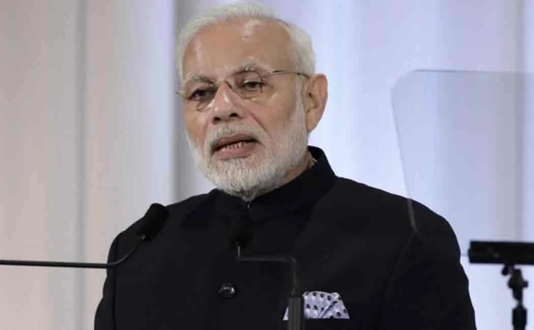 modi achievement after nehru and indra gandhi