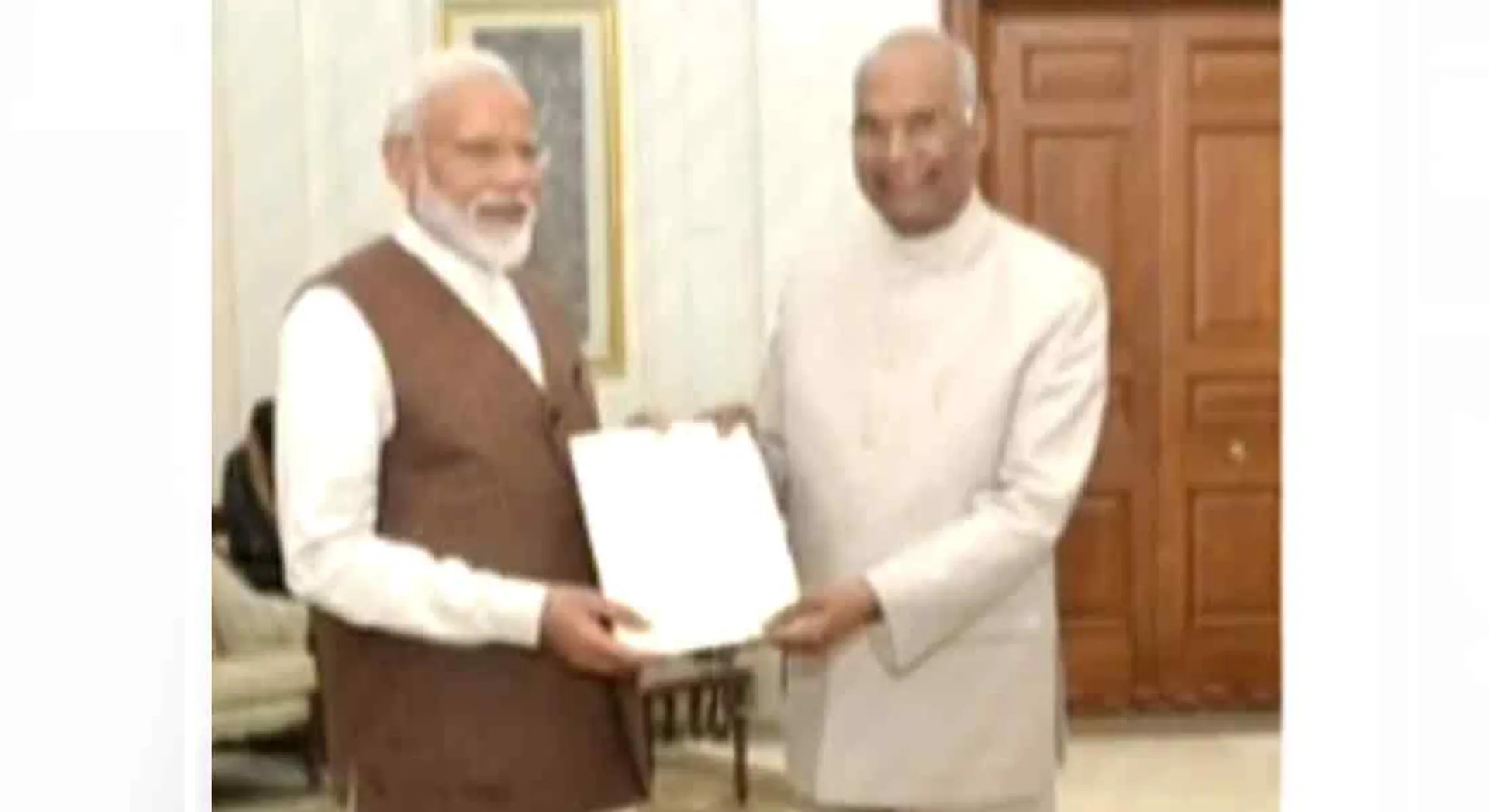  Narendra Modi to meet President of India