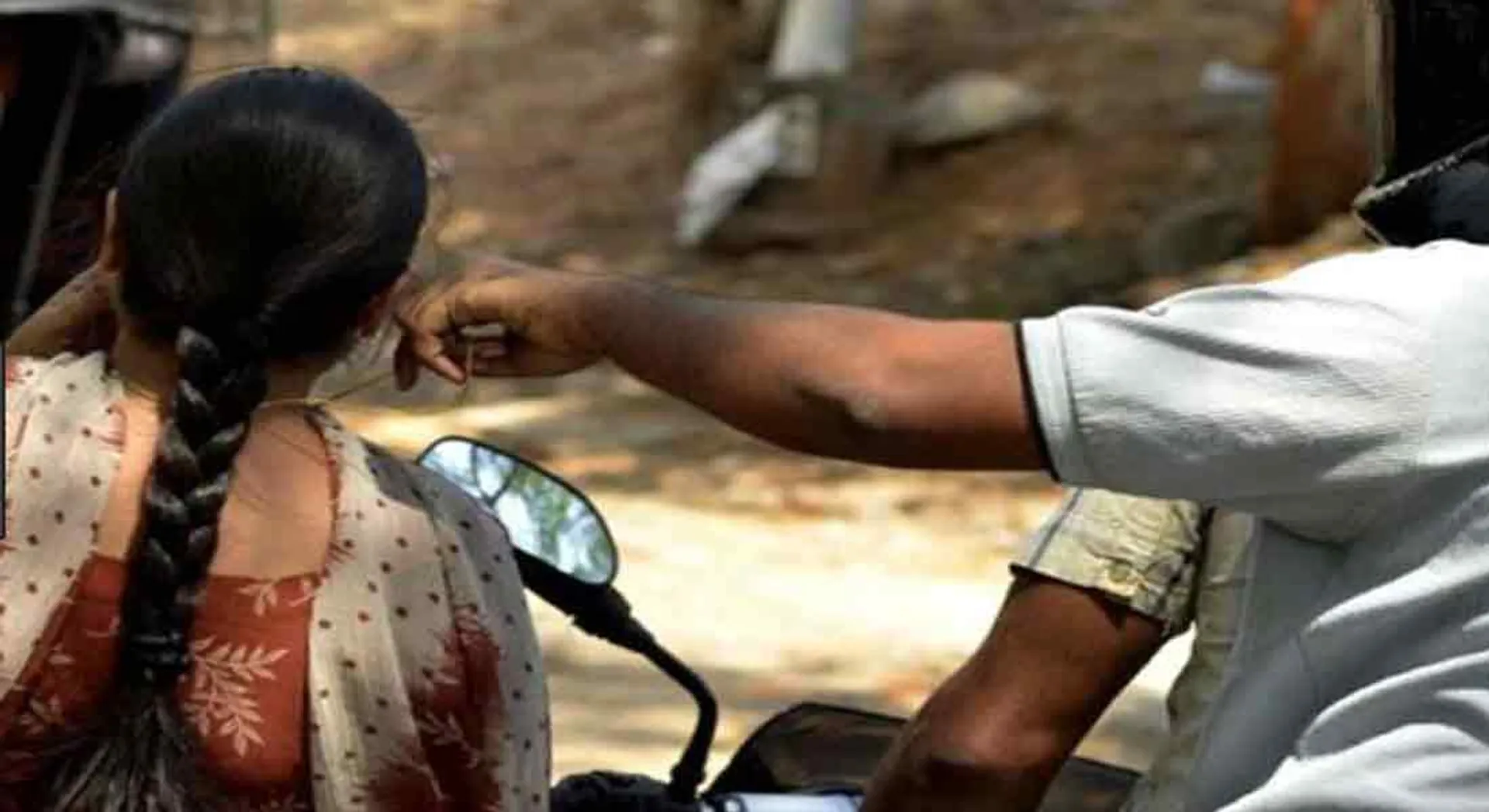  The jewelery robbery at pudukottai