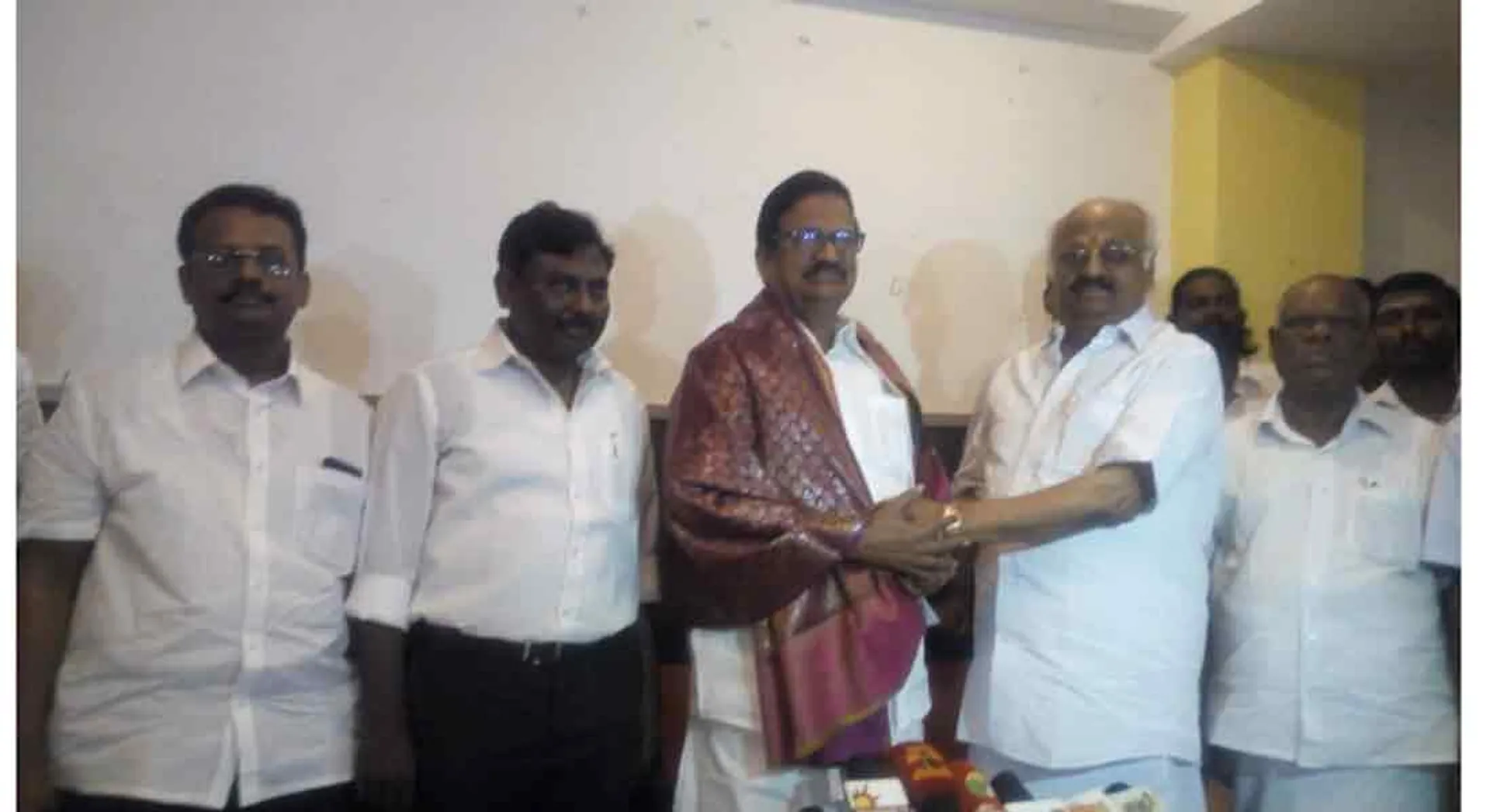  Tmc is stuck in the wrong position, says KS Azhagiri