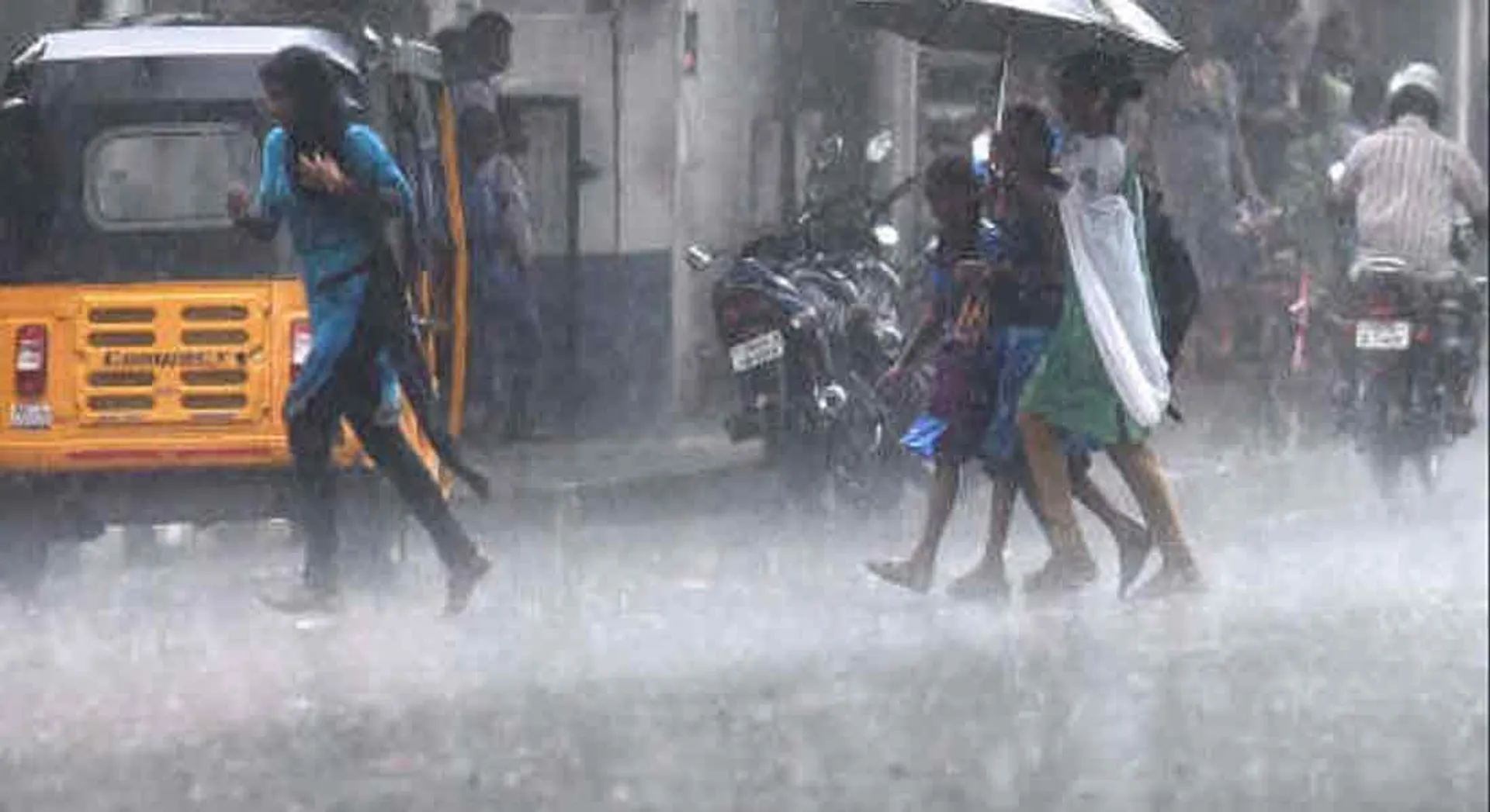  Heavy rains in various places in Tamilnadu