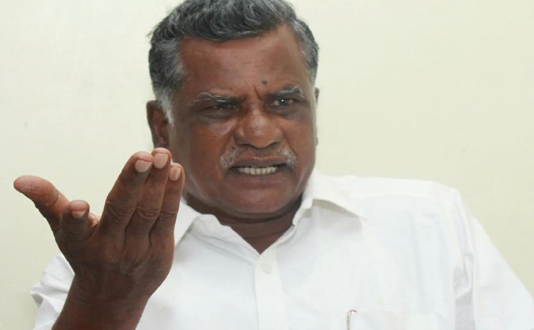 ம்