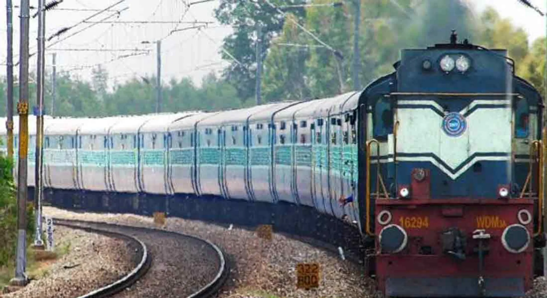 "Do not talk in Tamil ... the next action of Railway ..!"