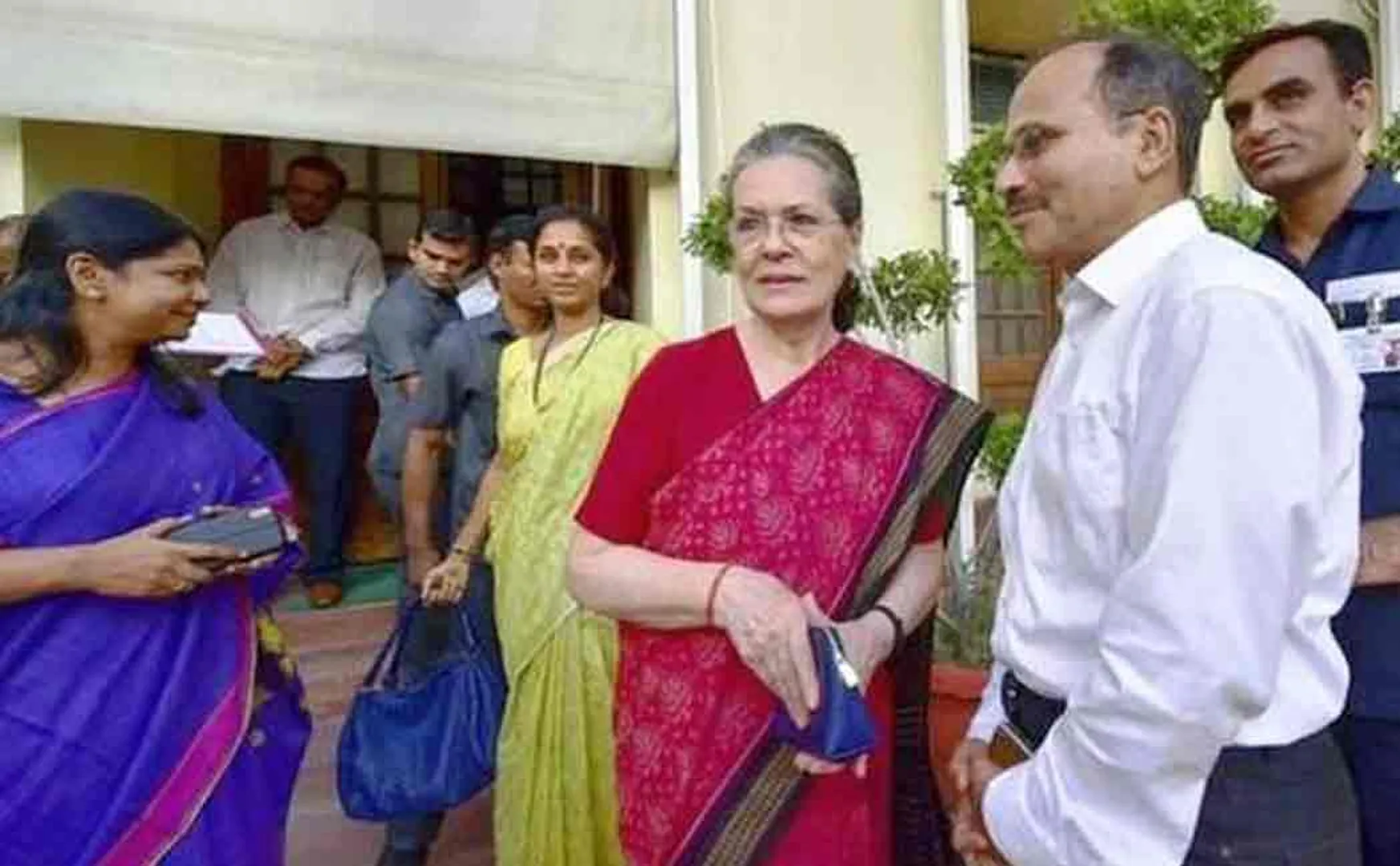 mamata and kejriwal ignored all party meeting