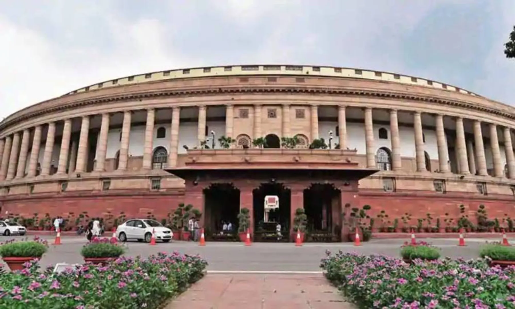 PARLIAMENT WORKING TIME EXTEND