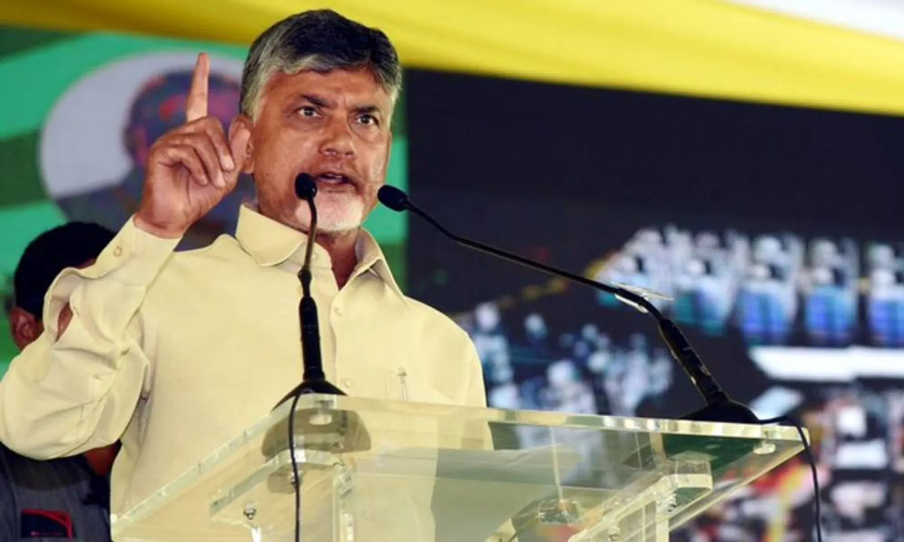 AP FORMER CM CHANDRABABU NAIDU RAISED QUESTIONS CM JAGANMOHAN REDDY READY IN YS RAJASEKARA REDDY STATUE REMOVE