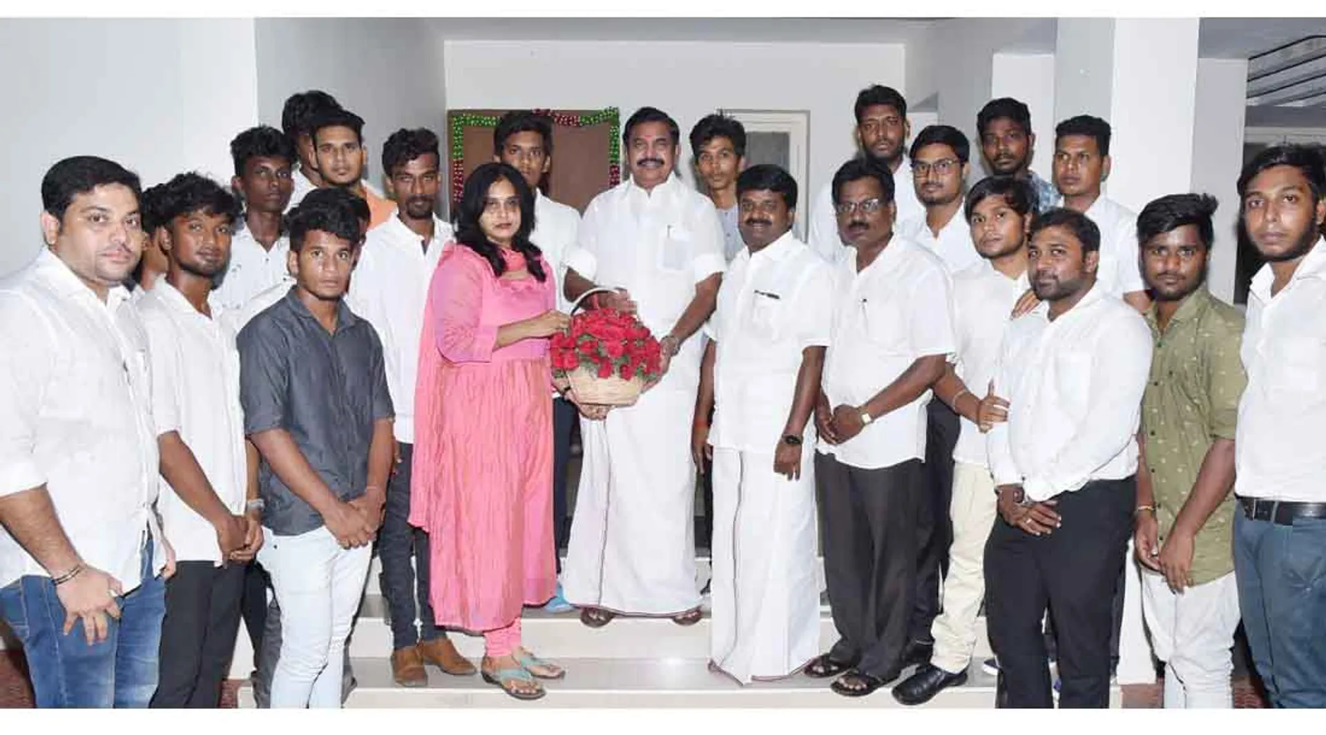 Sasi Rekha join aiadmk