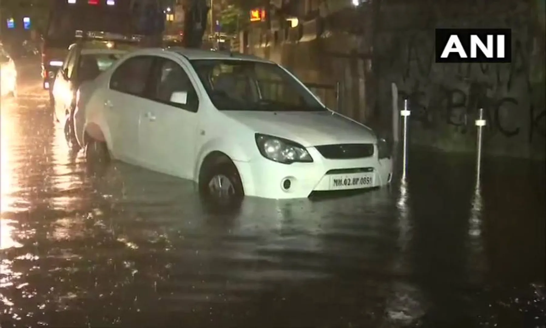 maharashtra and madhya pradesh states fully affected and heavy rainfalls two states fully block