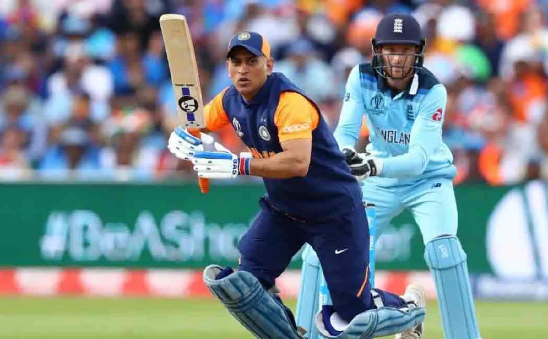indian assistant coach backs dhoni