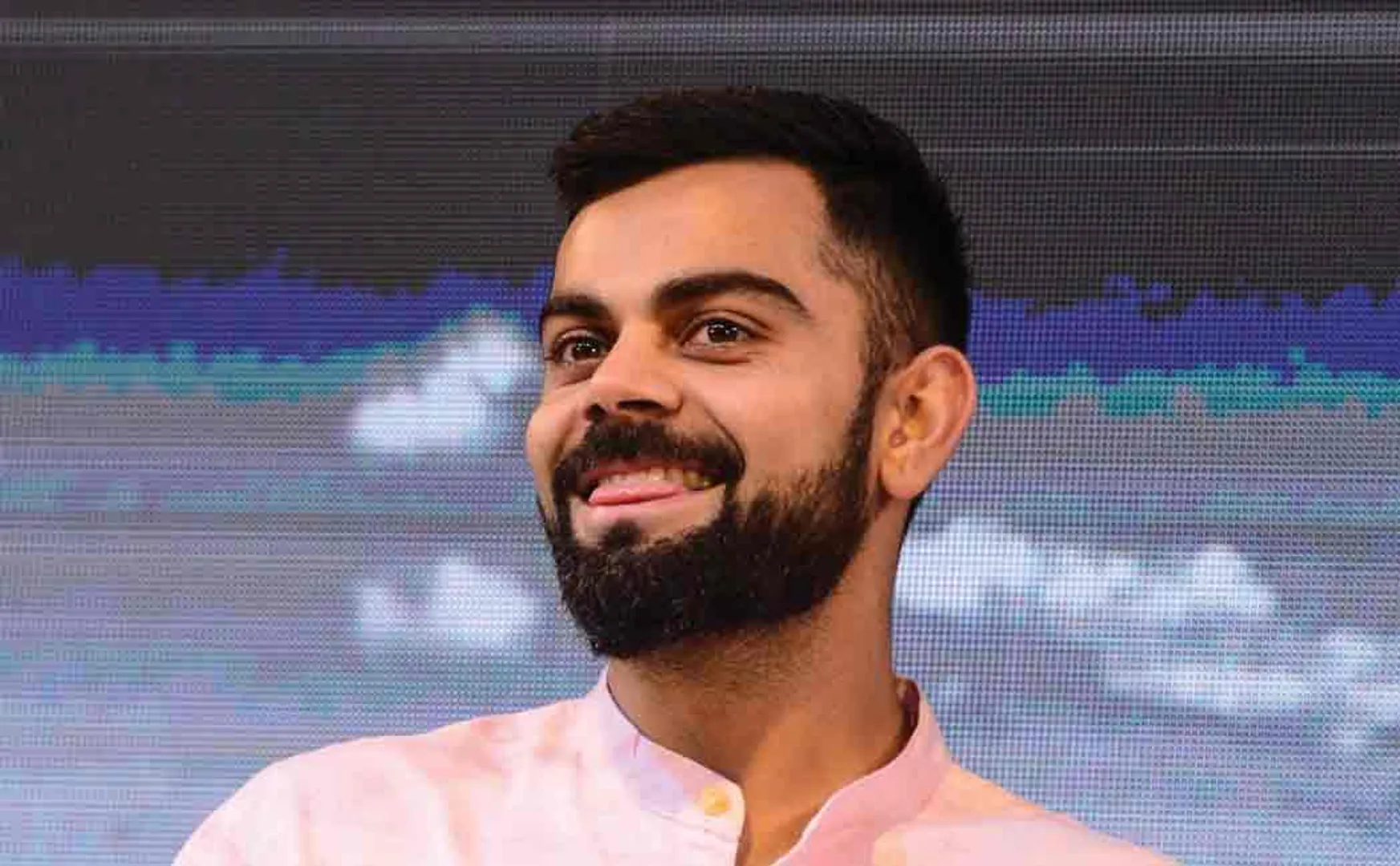 kohli sends ticket for next two matches to old lady who encouraged indian team in last match