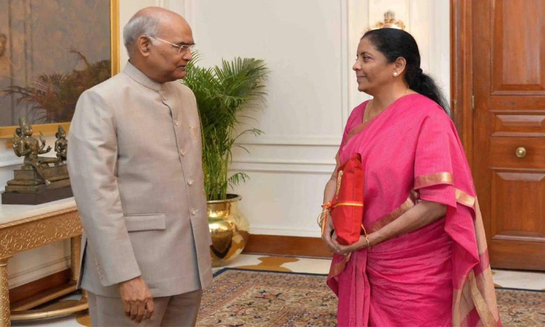 budget 2019-2020 union finance minister nirmala sitharaman meet president ram nath govind