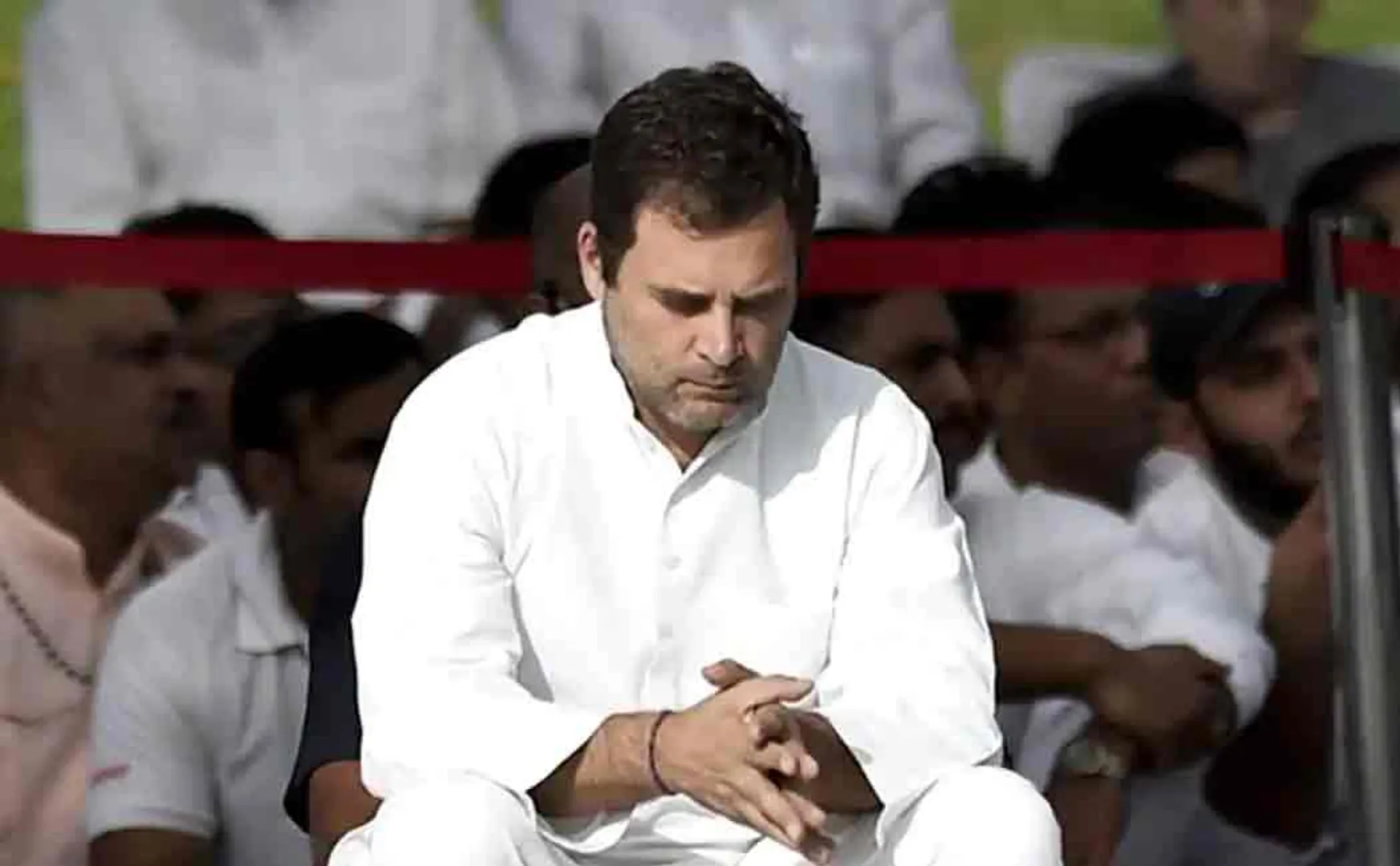jyotiraditya scindia resigns his post as congress party general secretary