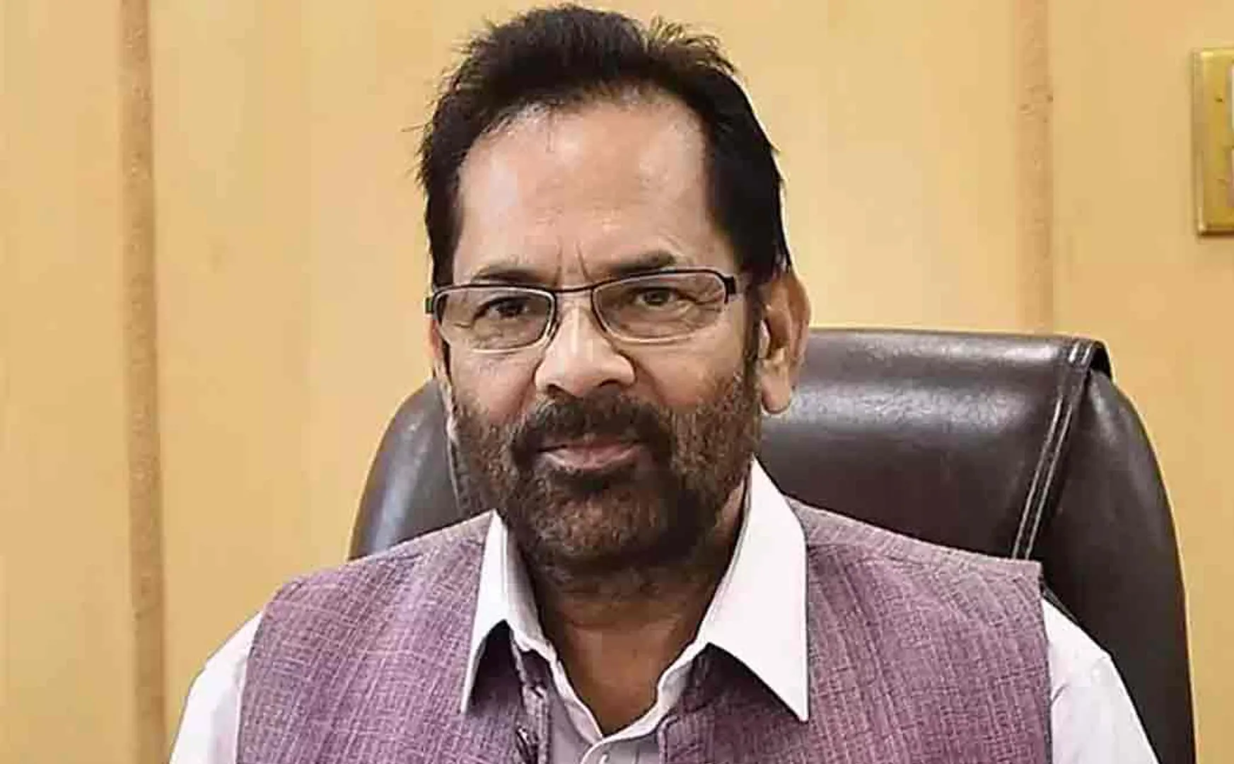union minister about cow vigilance and chanting of jai shriram