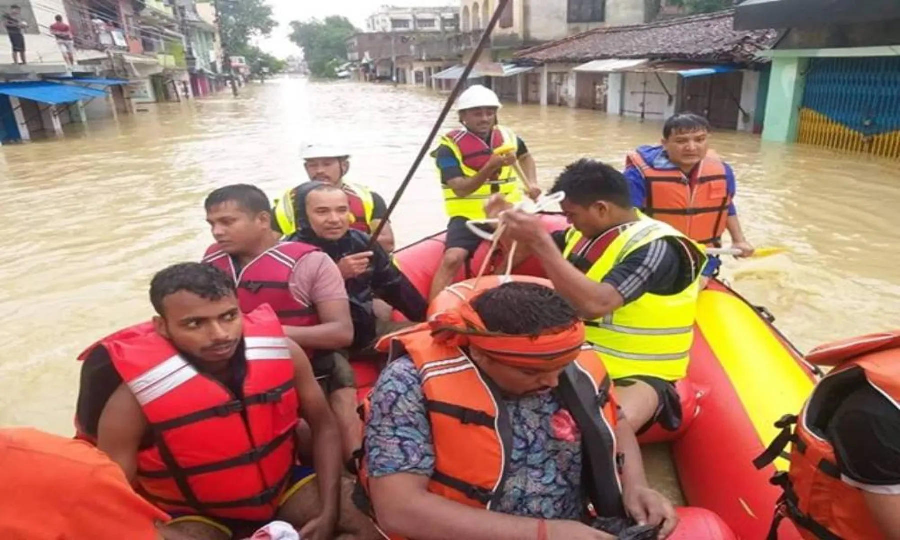nepal and assam heavy rains flood 43 peoples dead, 20 peoples missing very critical