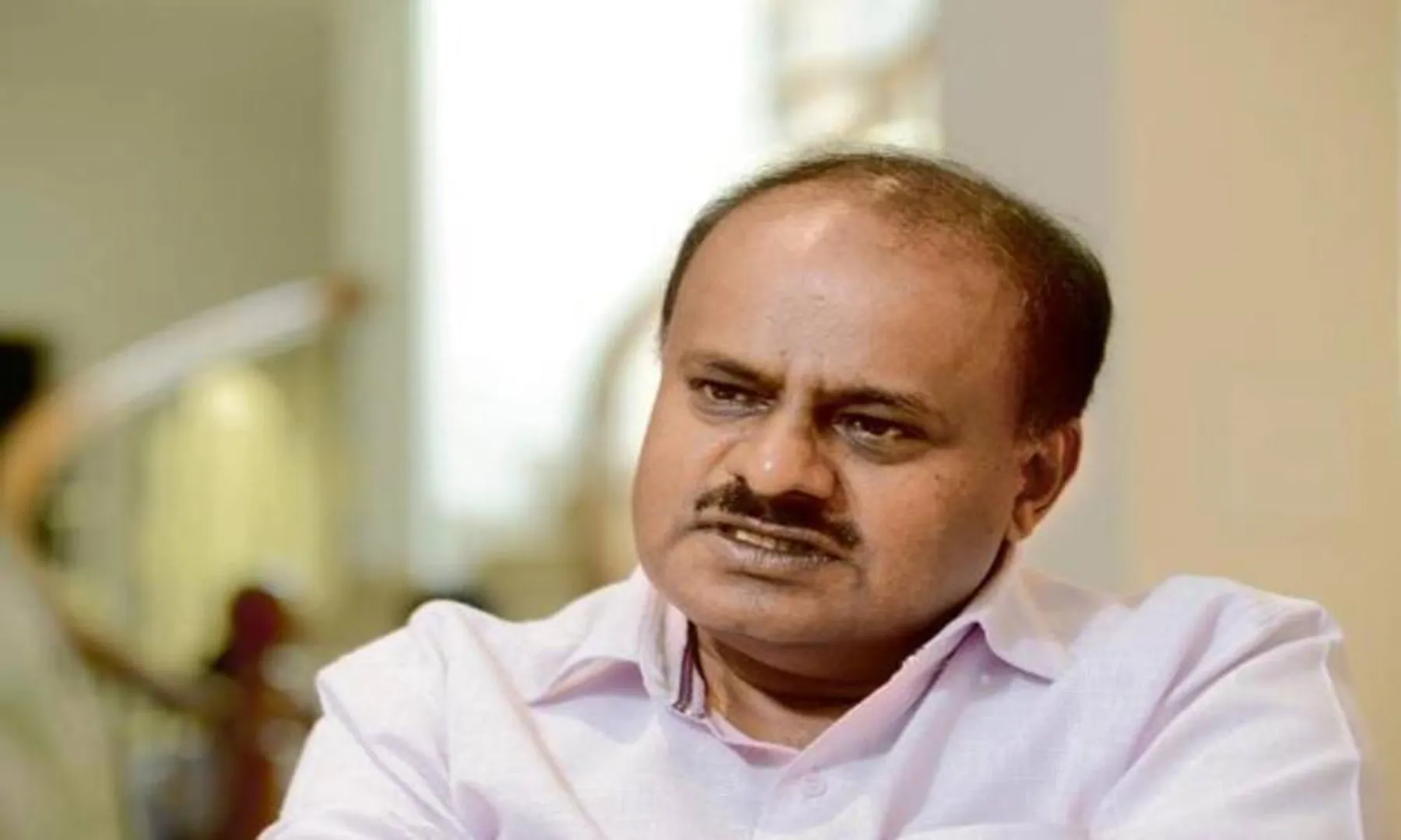KARNATAKA GOVERNMENT CRITICAL CRISIS CM HD KUMARASAMY AND CONGRESS SHOCK