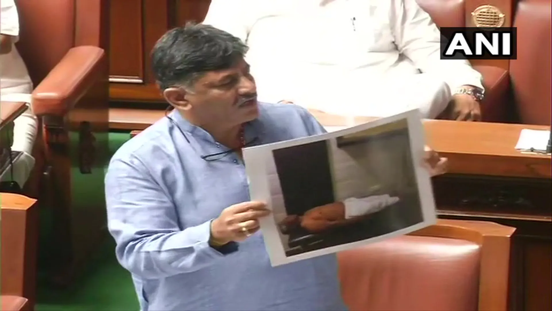 karnataka floor test held on today midnight jds and congress parties shocking 