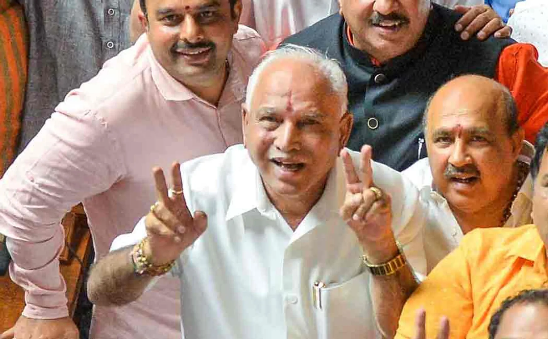 yedyurappa to meet karnataka governor tomorrow