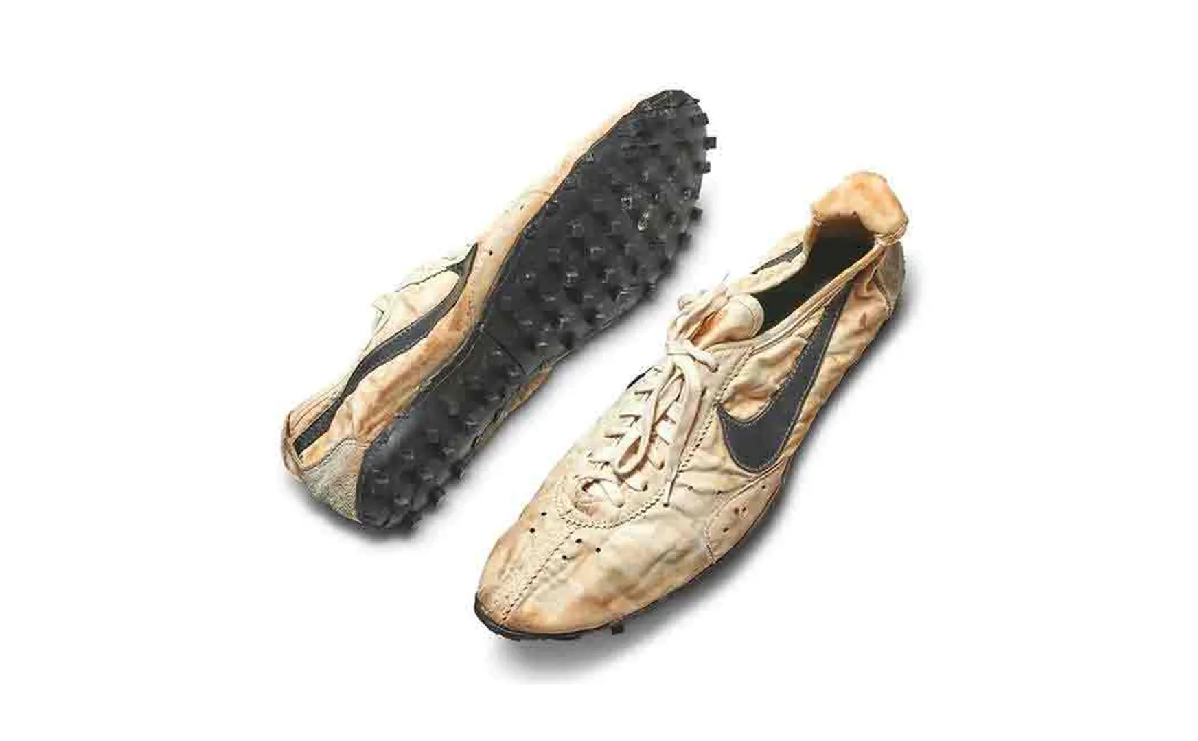 nike moon shoe auctioned for 3 crore rupees