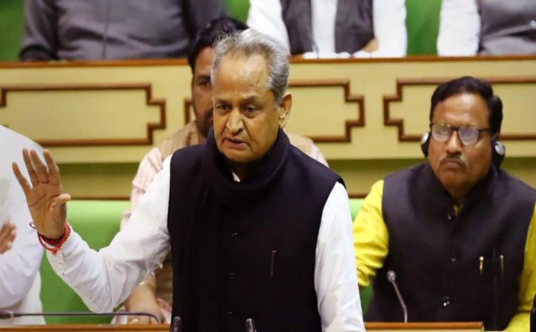 Ex-ministers occupying govt bungalows