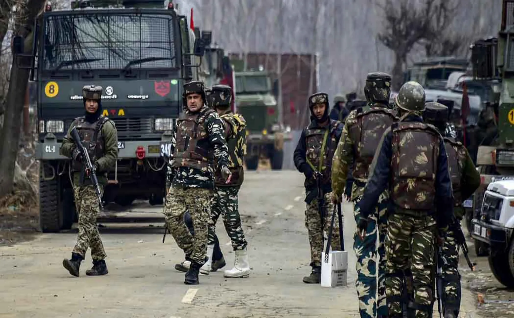kashmir issues college and university students immediately going to native place