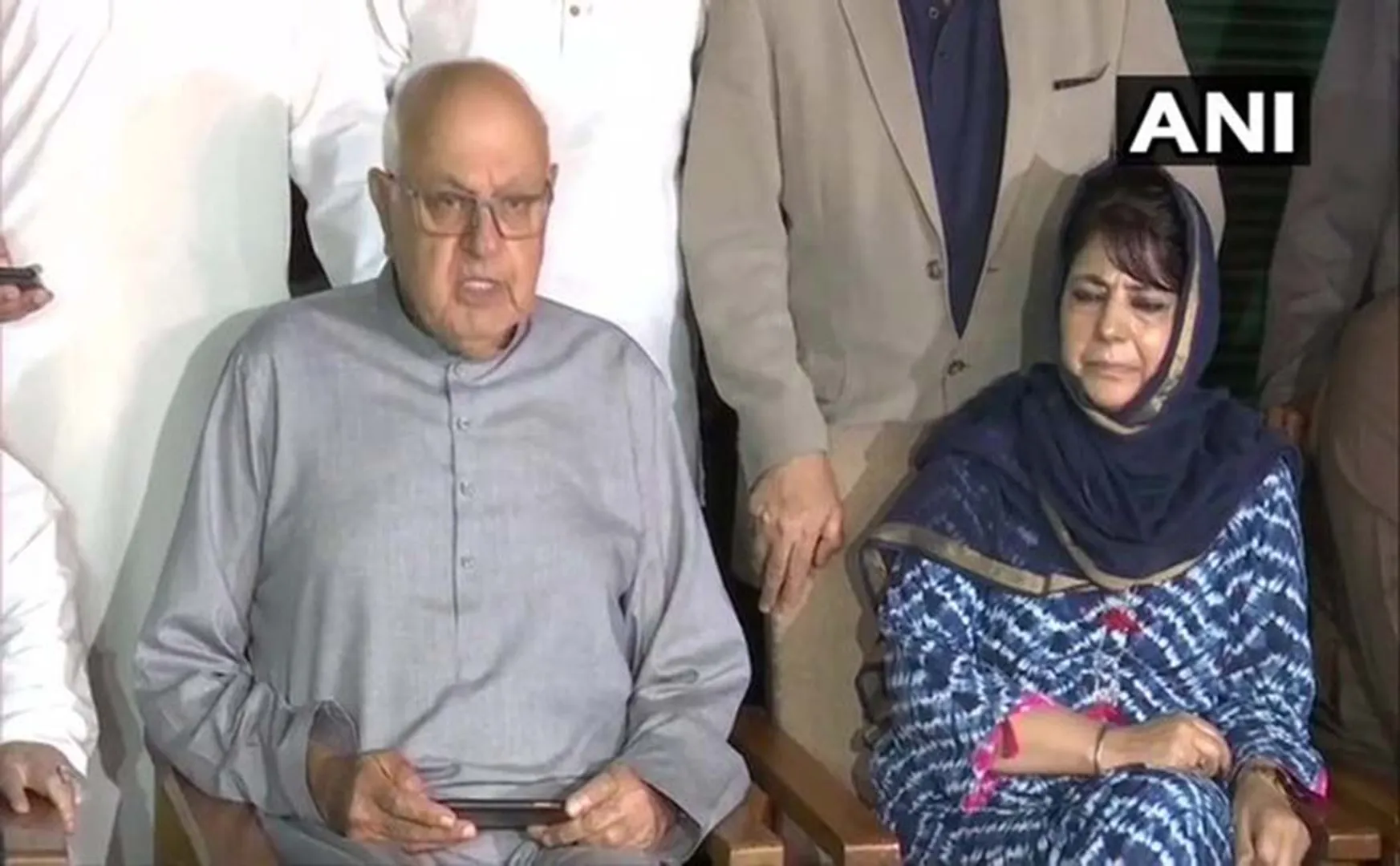 KASHMIR ISSUES JAMMU FORMER CM FAROOQ ABDULLAH RESIDENCE ALL PARTY MEETNG HELD ON TODAY EVEN 