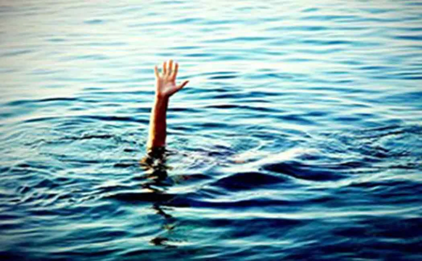 fire fighters rescued a drowning boy