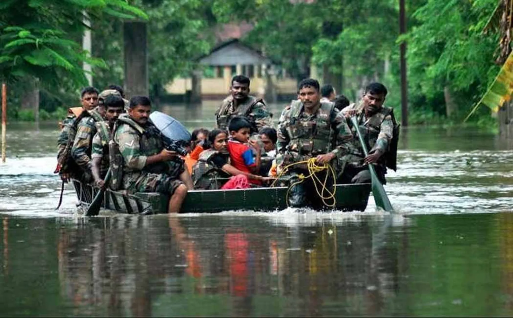 coimbatore heavy rains and flood schools holiday announced district collector but one school opening