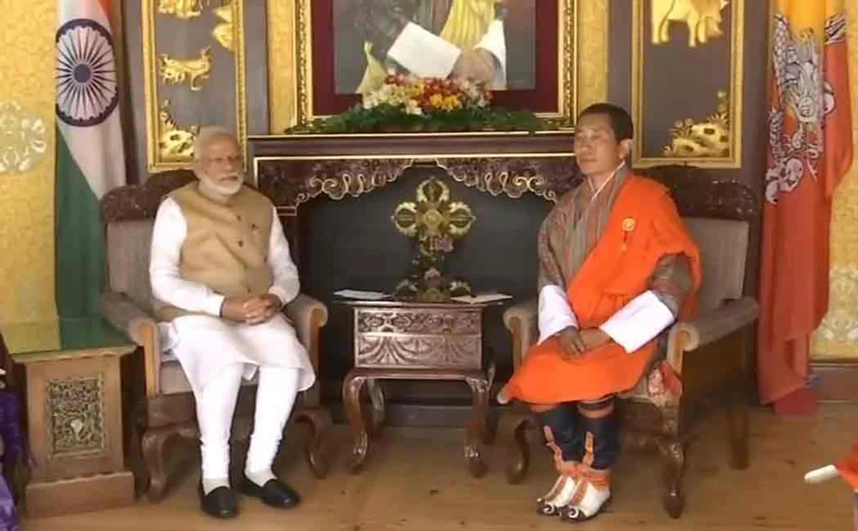 modi meets bhutan prime minister