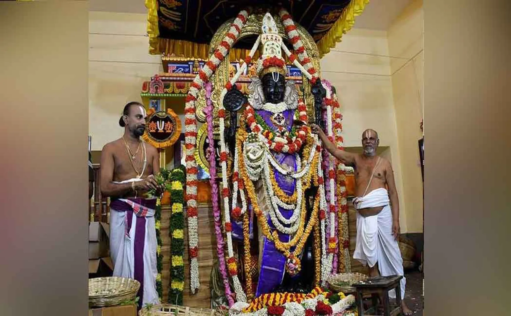 kancheepuram temple athi varadhar statue located and fill the water high court order