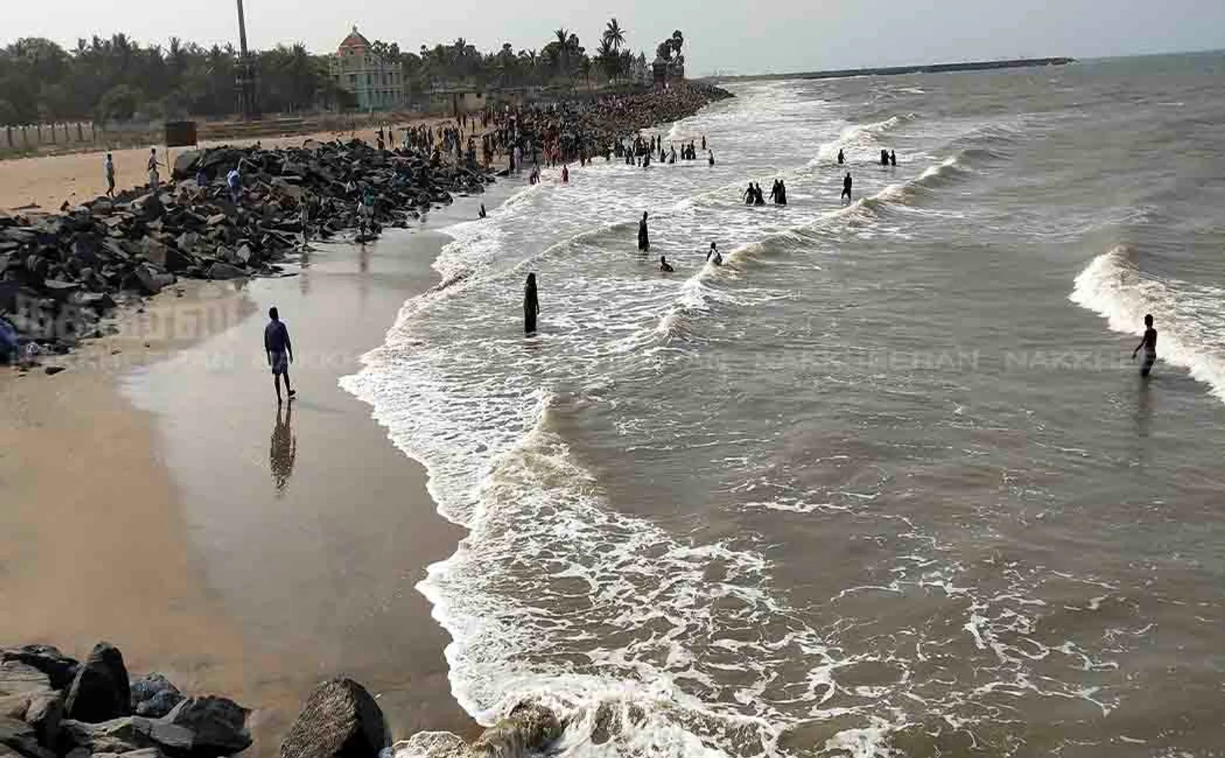 sastra university college Andhra student  visit Poompuhar high sea level student death