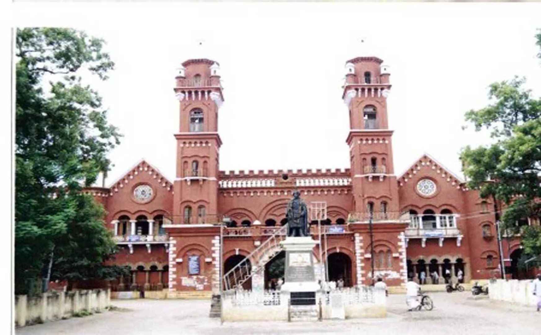 pudukkottai mother son fight 10 years jail mahila court judge order