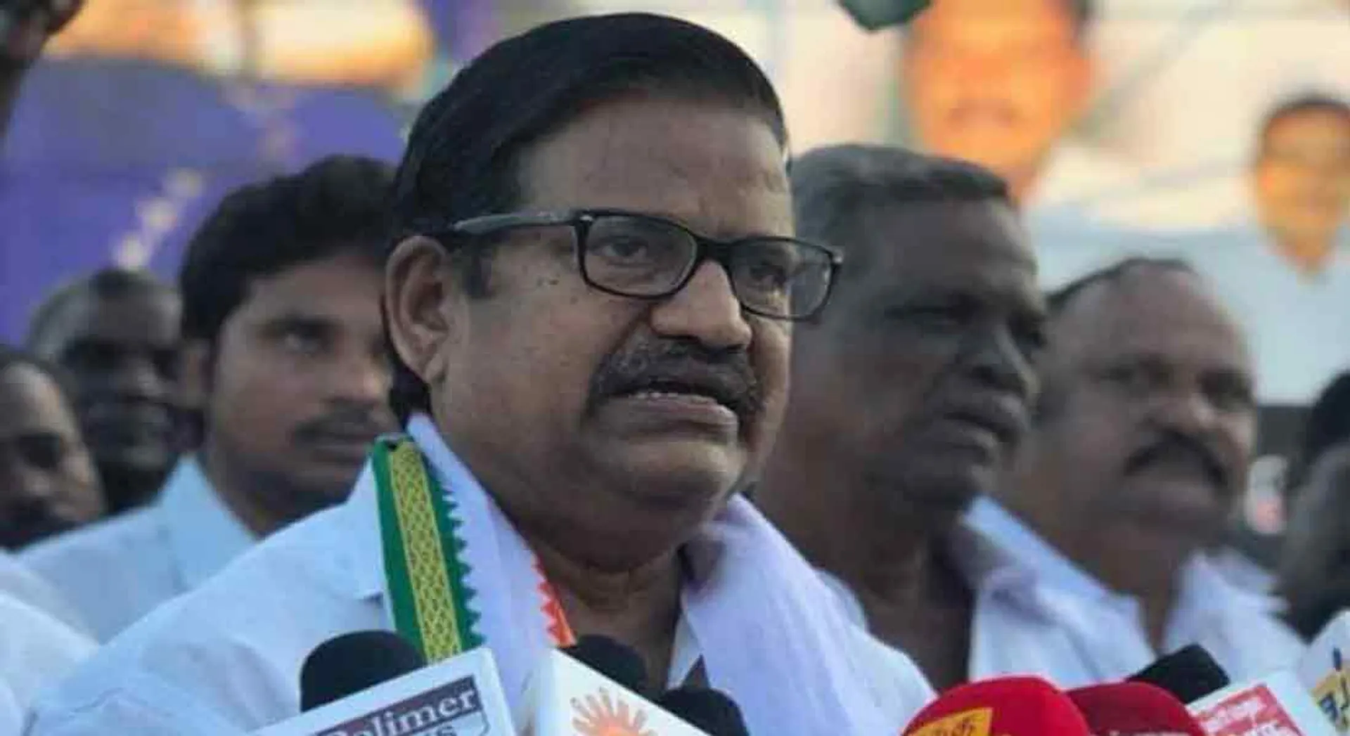 KS Azhagiri Question!